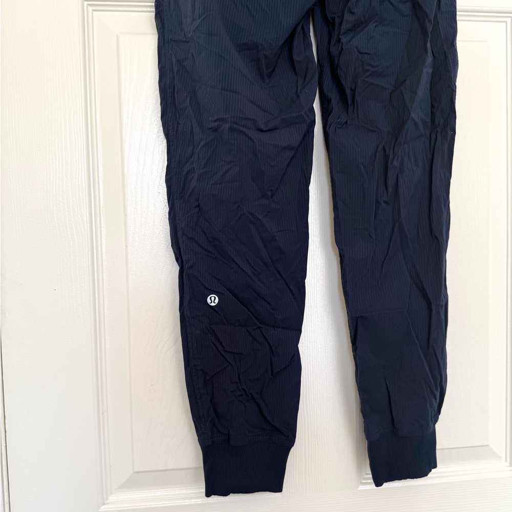 Lululemon Dance Studio Mid Rise Jogger Pants Size 4 Navy Blue - Picture 6 of 7